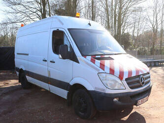 2021-mercedes-benz-sprinter-519-cdi-46018348