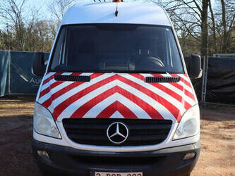 2021-mercedes-benz-sprinter-519-cdi-46018349