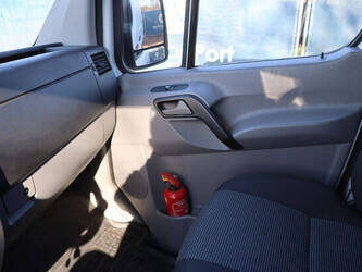 2021-mercedes-benz-sprinter-519-cdi-46018368