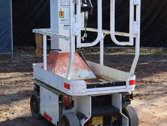 2014-jlg-1230es-1432667-46018460