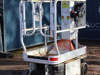 2014-jlg-1230es-1432667-46018463