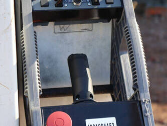 2014-jlg-1230es-1432667-46018472