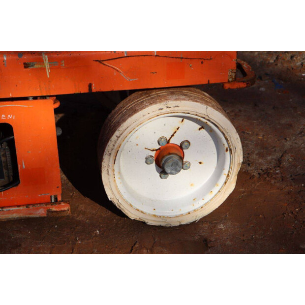 2011 سكايجاك SJ3220-46018491