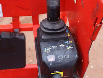 2006-genie-gs-1930-1432689-46019244