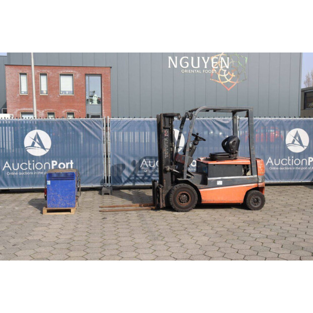 2001 Toyota FBMF25-46019758