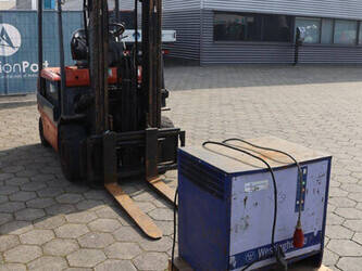 2001-toyota-fbmf25-1432701-46019764