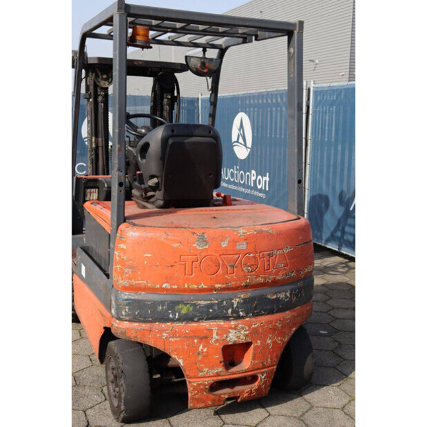 2001 Toyota FBMF25-46019779