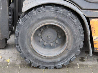 2002-still-r-60-30-1432702-46019824