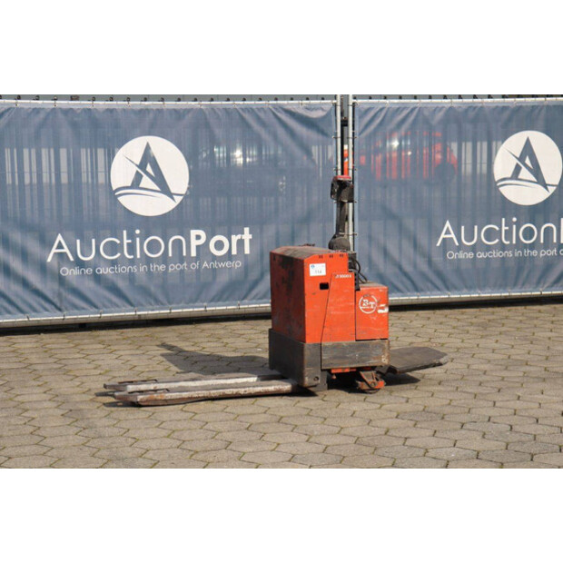 1992 بي تي LT-2000E/10-46020152