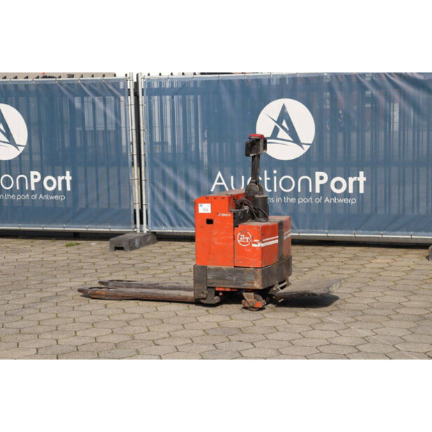 1992 بي تي LT-2000E/10-46020154