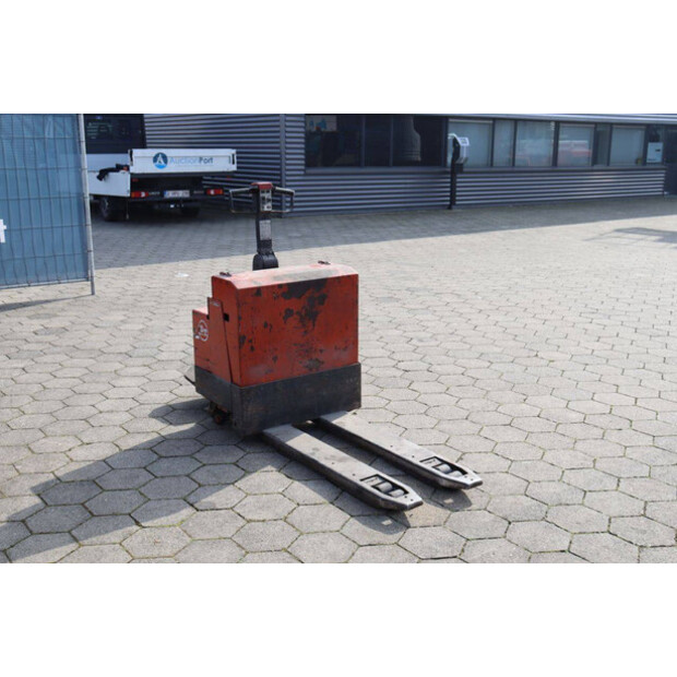 1992 بي تي LT-2000E/10-46020158