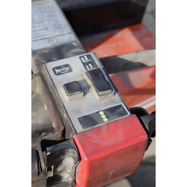 1992 بي تي LT-2000E/10-46020165