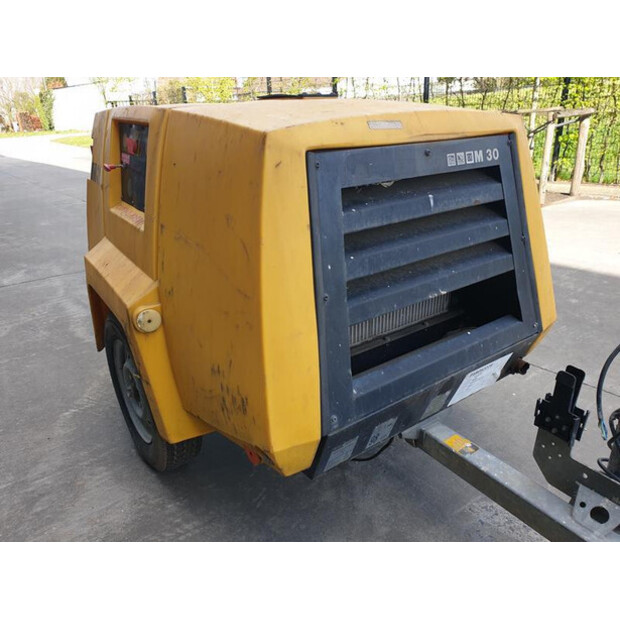 2011 Kaeser M 30-46020251