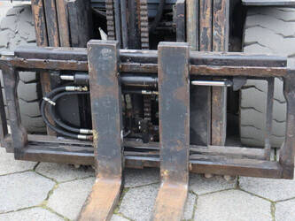 2005-toyota-7fbmf25-1432715-46020401