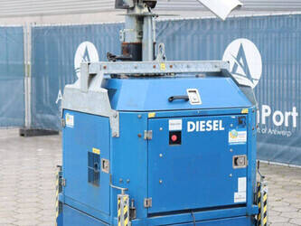 2012-cube-hydro-power-cube-1432718-46020511