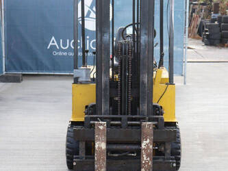 1993-yale-erp-18x-1432728-46020930