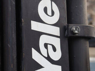 1993-yale-erp-18x-1432728-46020935