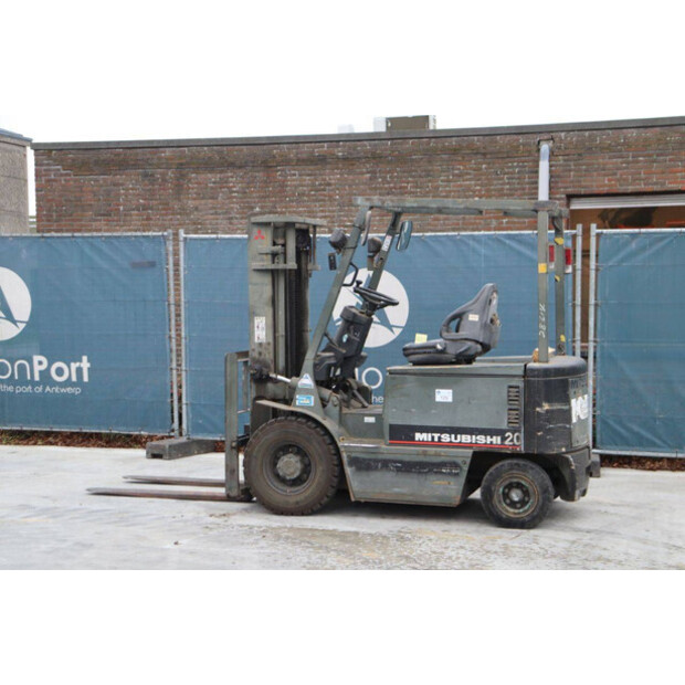 2002 MITSUBISHI FB20-K-46021017