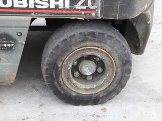 2002-mitsubishi-fb20-k-1432730-46021028