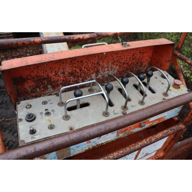 2001 Aichi SR182-46021074