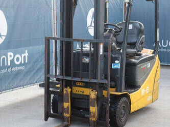 2010-komatsu-fb18m-12-1432732-46021104