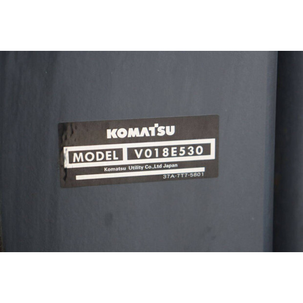 2010 كوماتسو FB18M-12-46021110