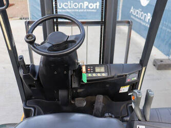 2010-komatsu-fb18m-12-1432732-46021119