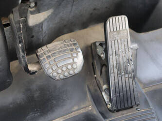 2010-komatsu-fb18m-12-1432732-46021123