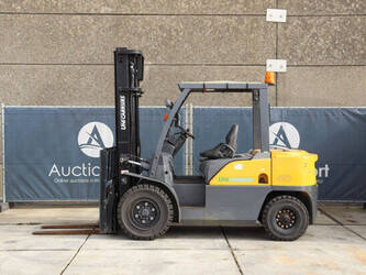 2016-unicarriers-40-46021402