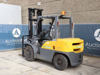 2016-unicarriers-40-46021404