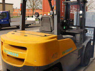 2016-unicarriers-40-46021407