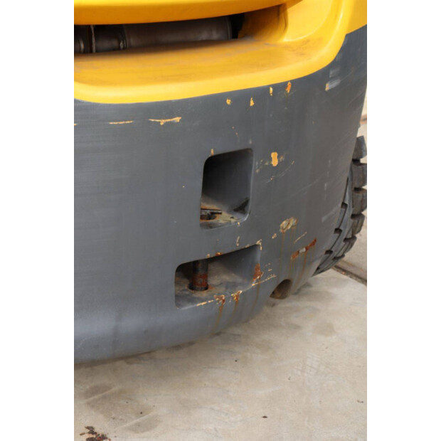 2016 يونيكاريرز 40-46021425