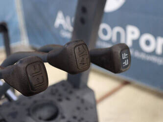 2016-unicarriers-40-46021440