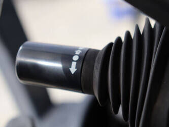 2016-unicarriers-40-46021442