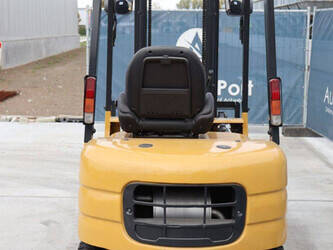 2001-mitsubishi-fg20t-1432740-46021457