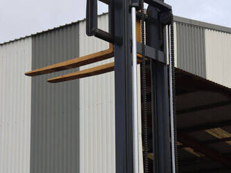 2001-mitsubishi-fg20t-1432740-46021489