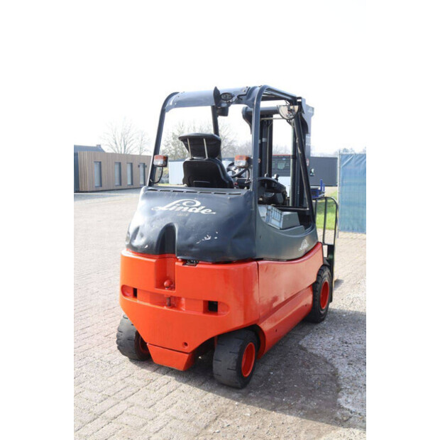 2005 Linde E30-46021543