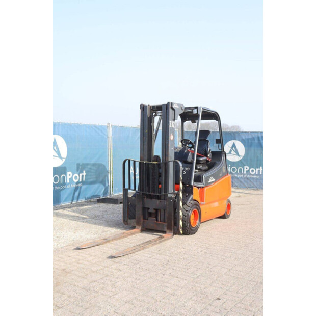 2005 Linde E30-46021546