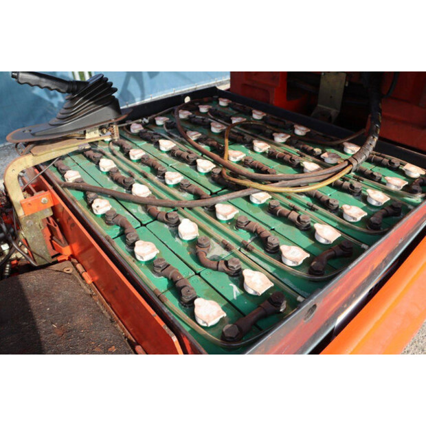 2005 Linde E30-46021570