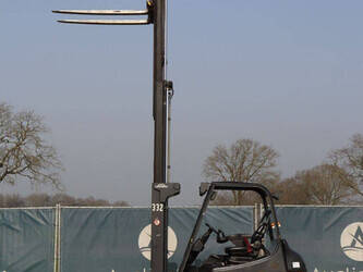 2005-linde-e30-1432742-46021574