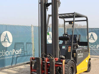 2002-still-r60-35-46021682