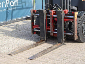 2002-still-r60-35-46021683