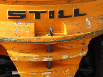 2002-still-r60-35-46021691