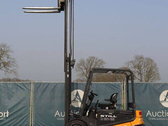 2002-still-r60-35-46021711