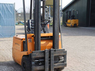 1992-still-r50-16-1432746-46021730