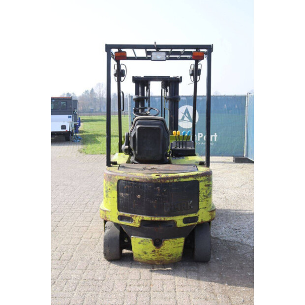 1997 Clark 30S-46021920