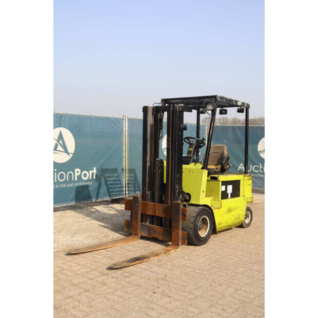 1997 Clark 30S-46021924