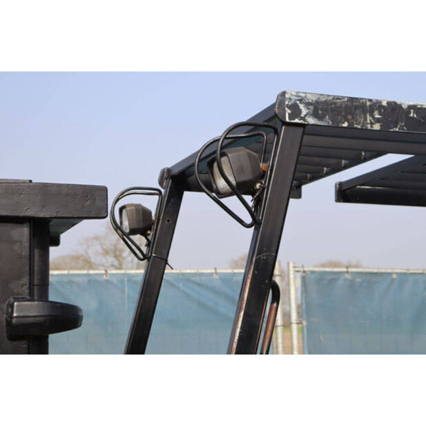 1997 Clark 30S-46021928