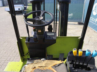 1997-clark-30s-1432750-46021934