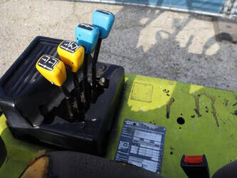 1997-clark-30s-1432750-46021943